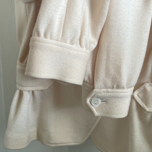 IISLI gorgeous cream colored woven wool knit fitted jacket - Picture 4 of 9